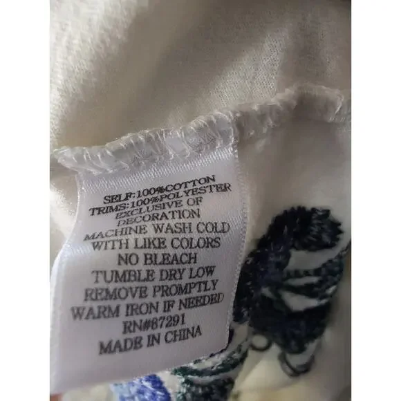 Johnny Was floral embroidery long sleeve med tie front tunic top - Picture 11 of 11